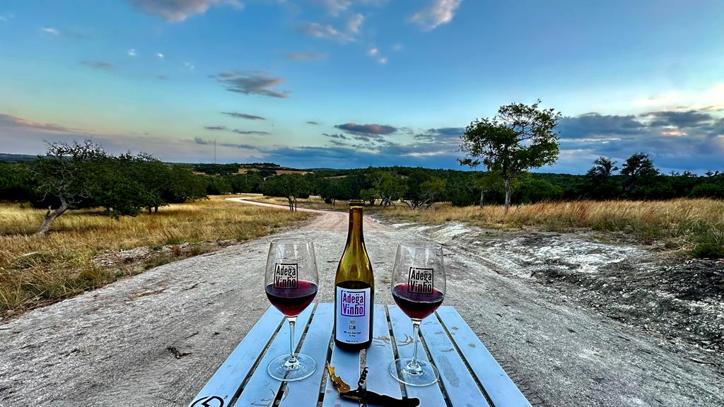 00 Watch Hill Ln Listing Cover Image