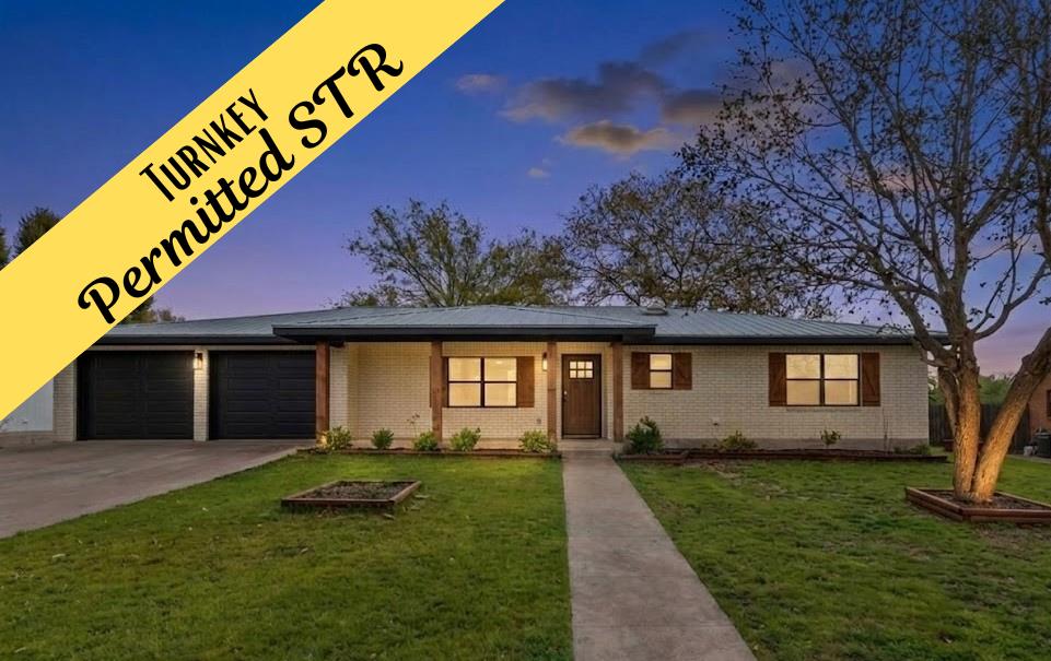 1009 Avenue D Listing Cover Image