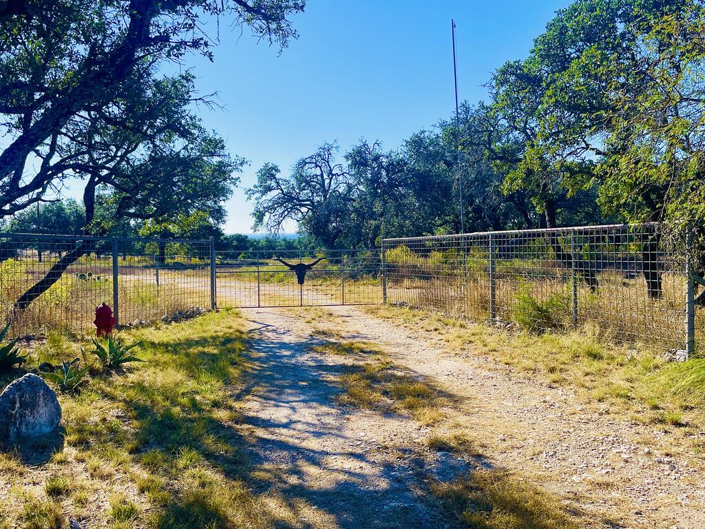 1031 Shin Oak Listing Cover Image