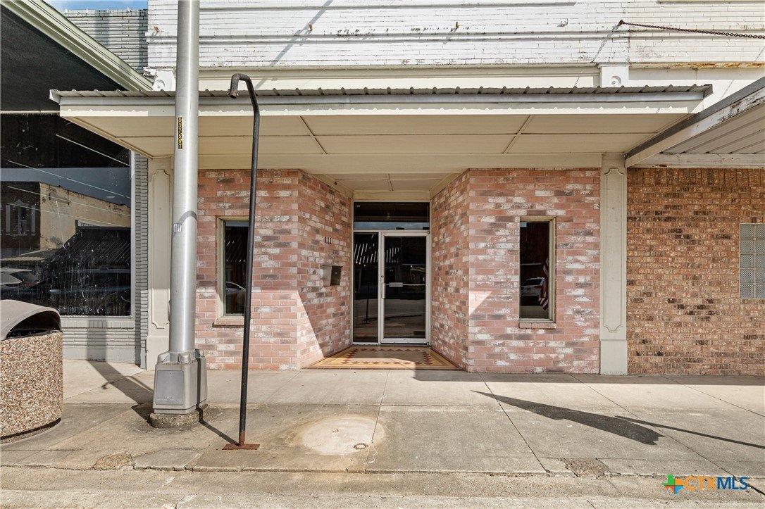 111 Main Listing Cover Image