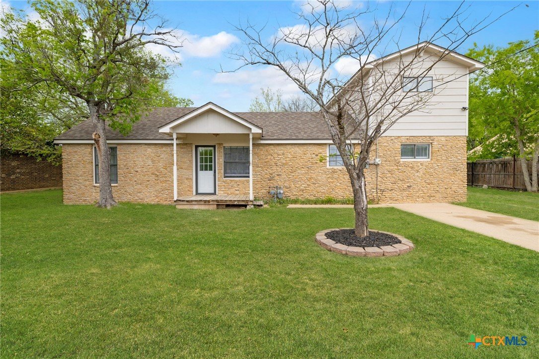 1117 Westview Listing Cover Image