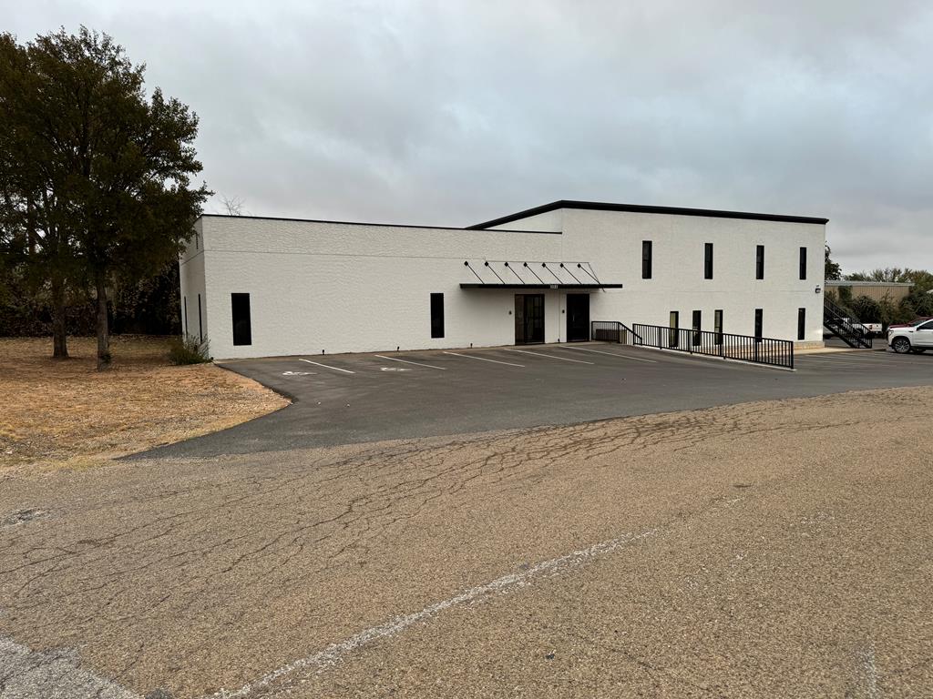 1121 State Hwy 16 Listing Cover Image