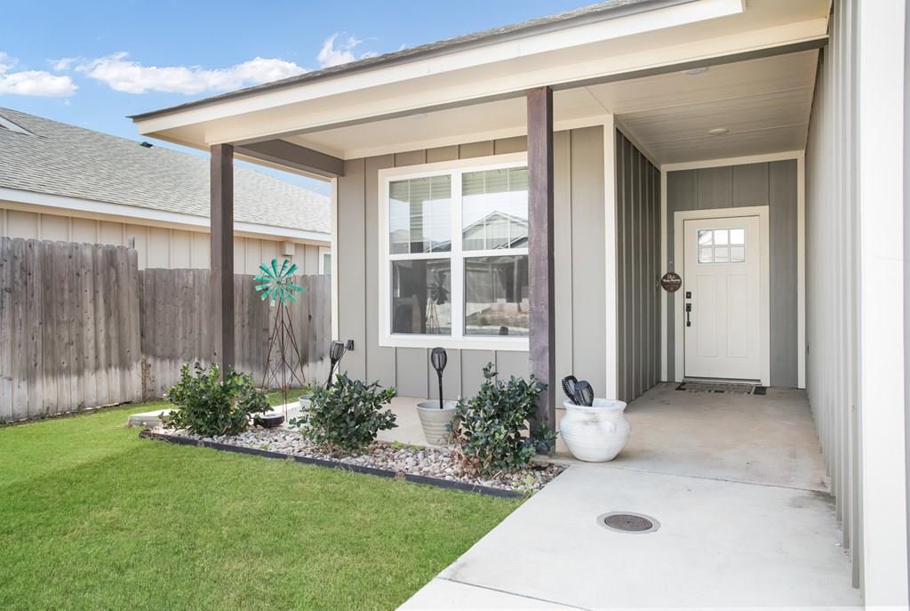 113 Feather Way Listing Cover Image