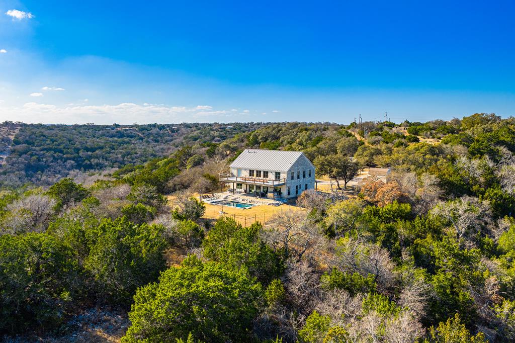 117 Point Rd Listing Cover Image