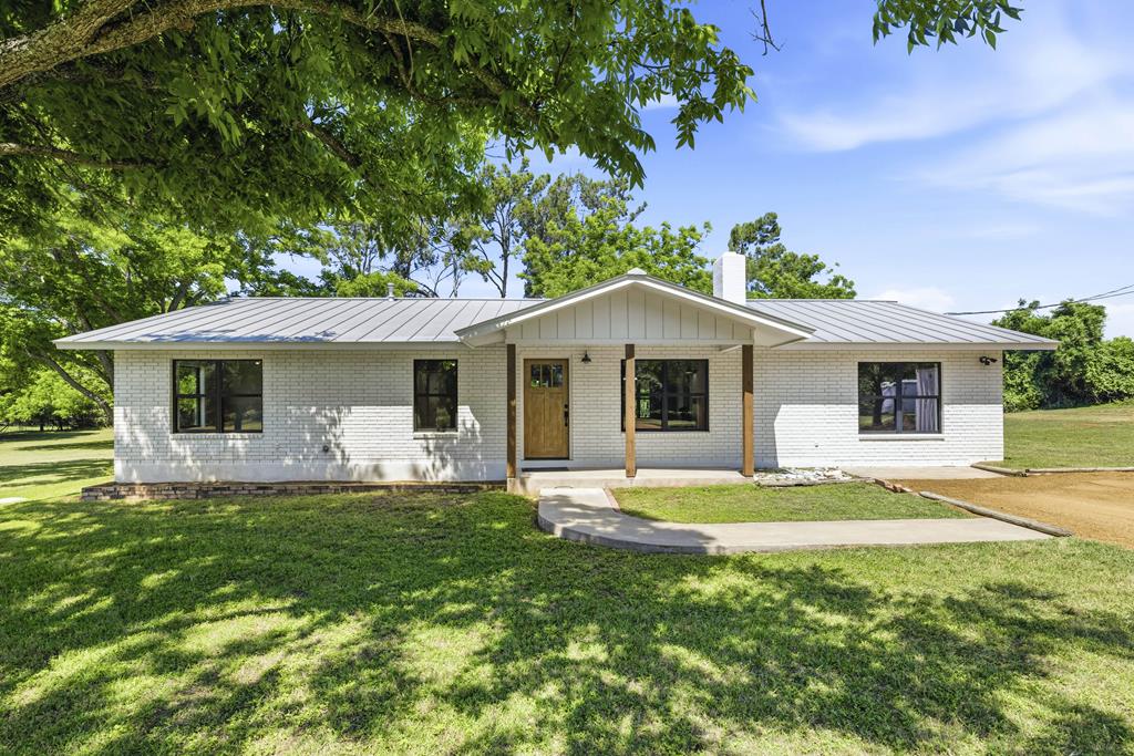 125 Lower Crabapple Rd Listing Cover Image