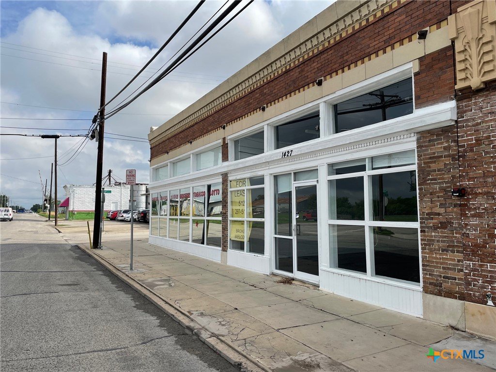 1427 Austin Listing Cover Image