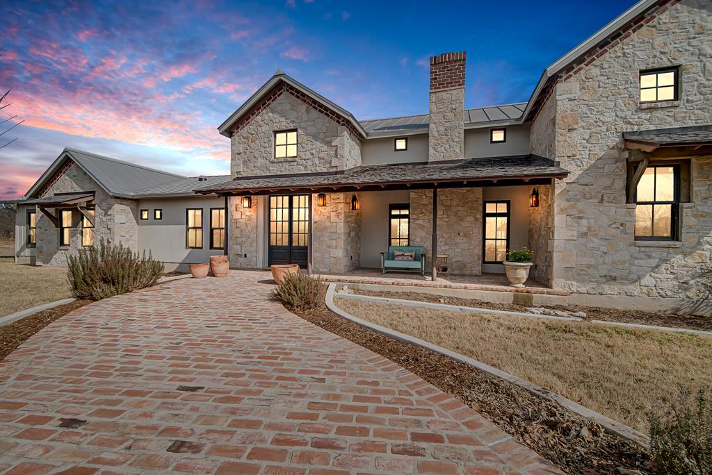 146 Metzger Rd Listing Cover Image