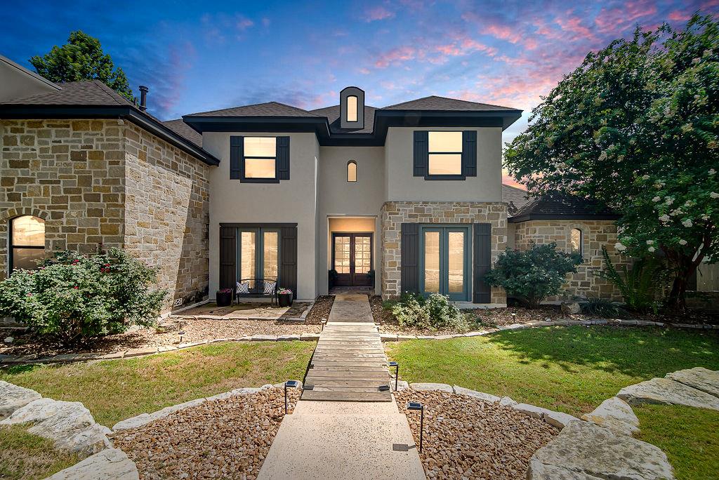 149 Stoneledge Listing Cover Image
