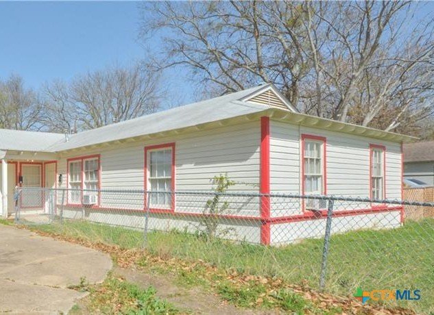 1505 Alamo Listing Cover Image