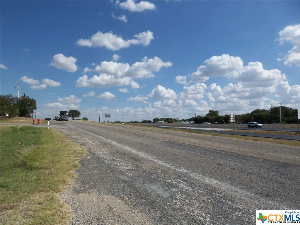 1901 Us Hwy 190 I-14 Listing Cover Image