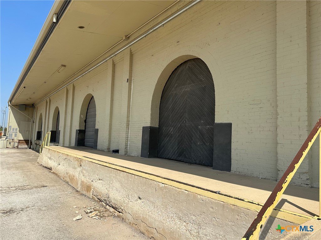 200 New Braunfels Listing Cover Image