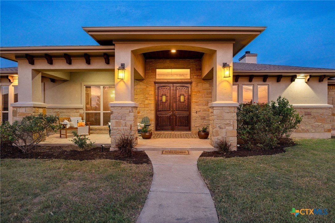 209 Stonehouse Listing Cover Image