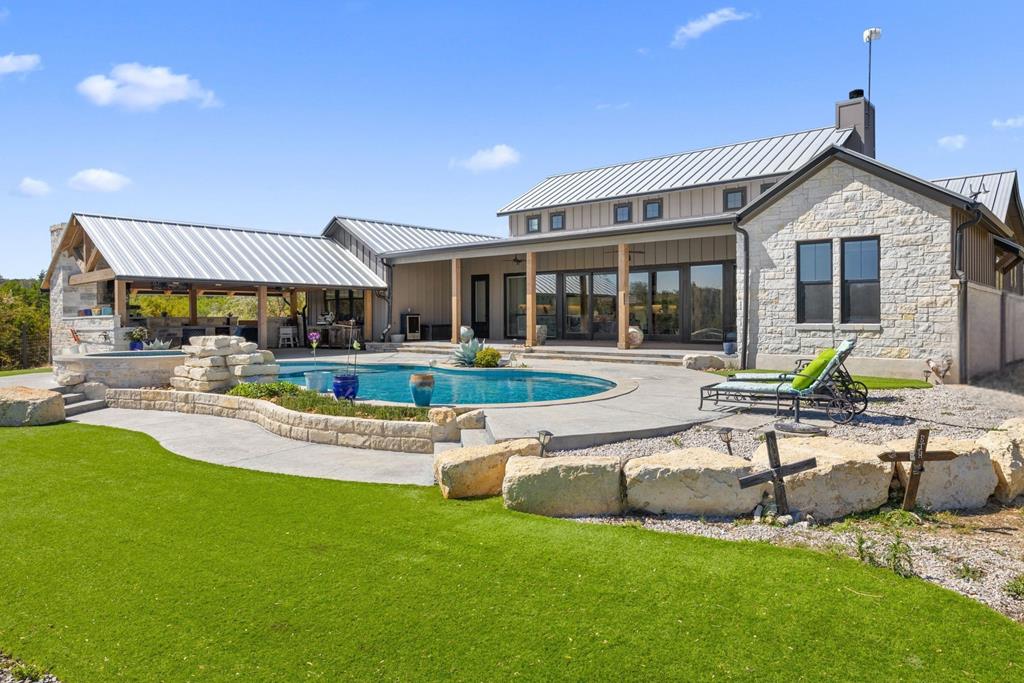 2105 Legacy Hills Dr Listing Cover Image