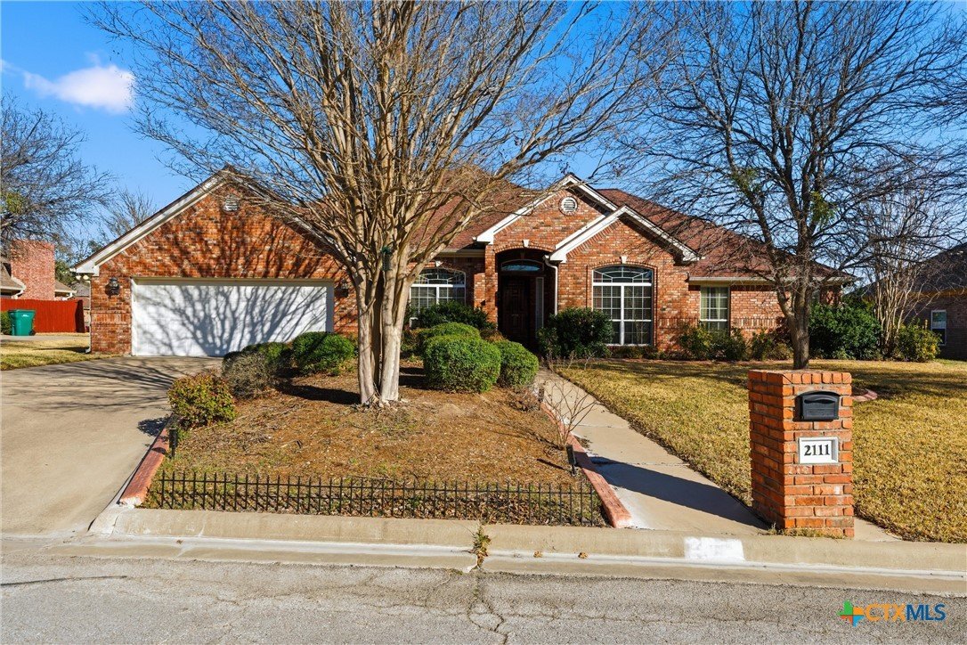 2111 Kangaroo Listing Cover Image