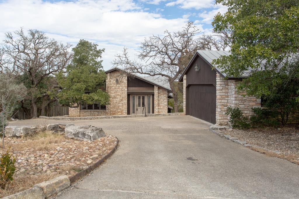 235 Cave Springs Dr Hunt Tx