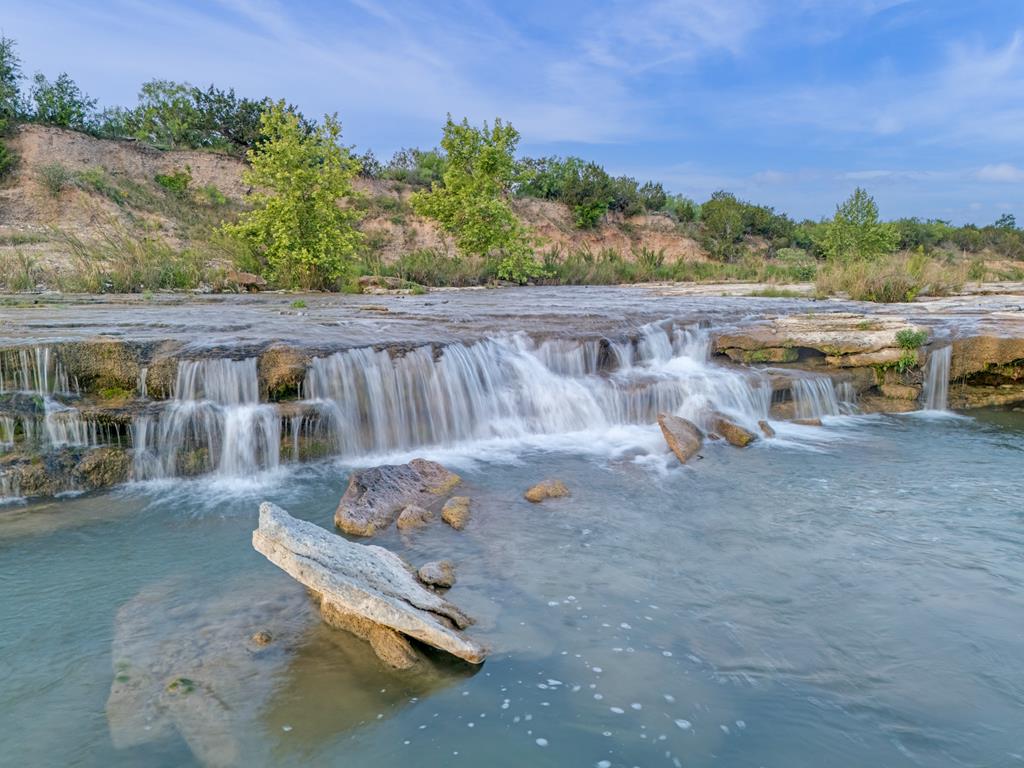 255 Vista Ridge Dr Listing Cover Image