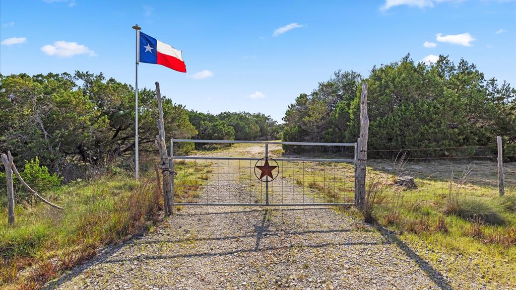 2880 Fm 165 Listing Cover Image