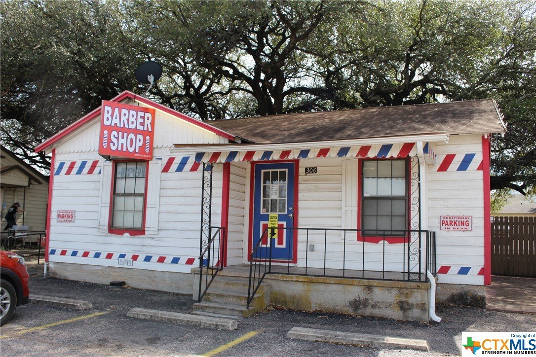 306 Avenue D Listing Cover Image