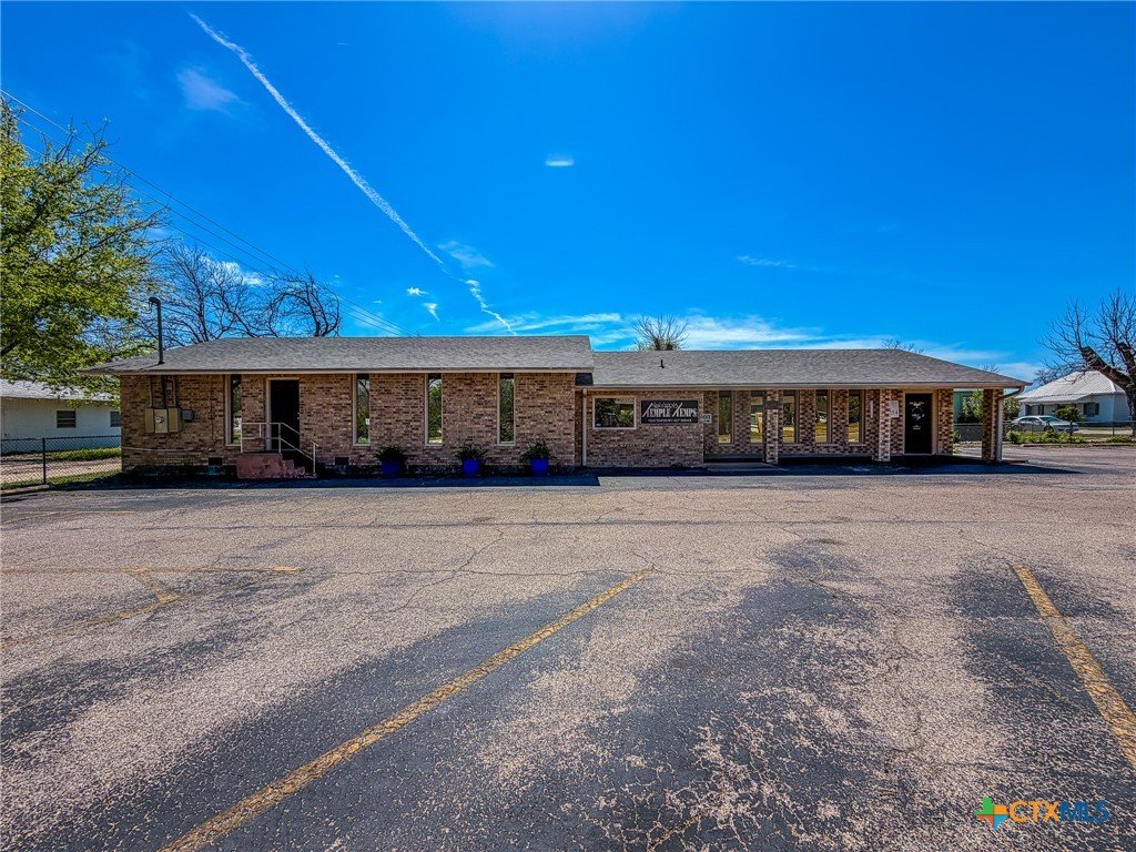 315 Avenue M Listing Cover Image