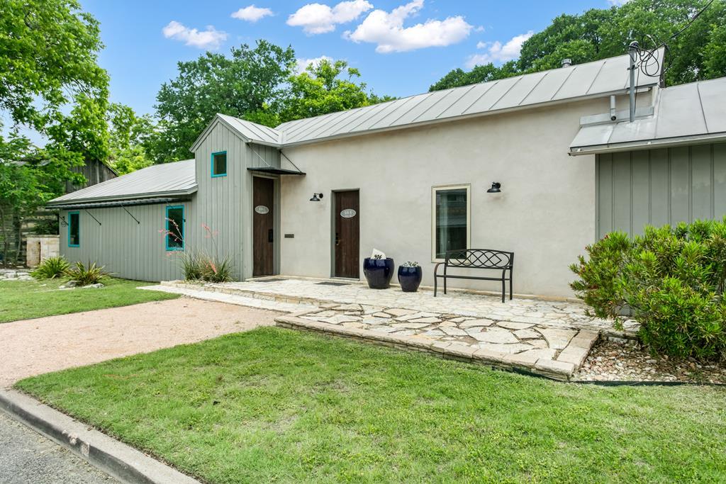 406 Schubert St Listing Cover Image