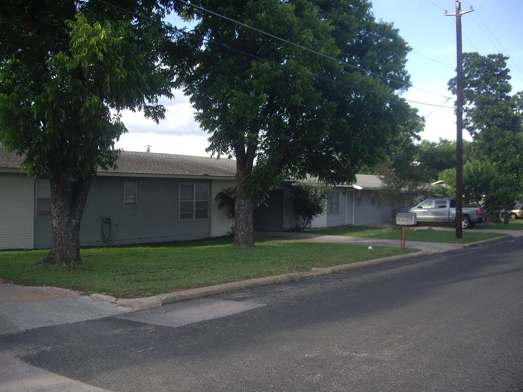 448 Walnut St Listing Cover Image