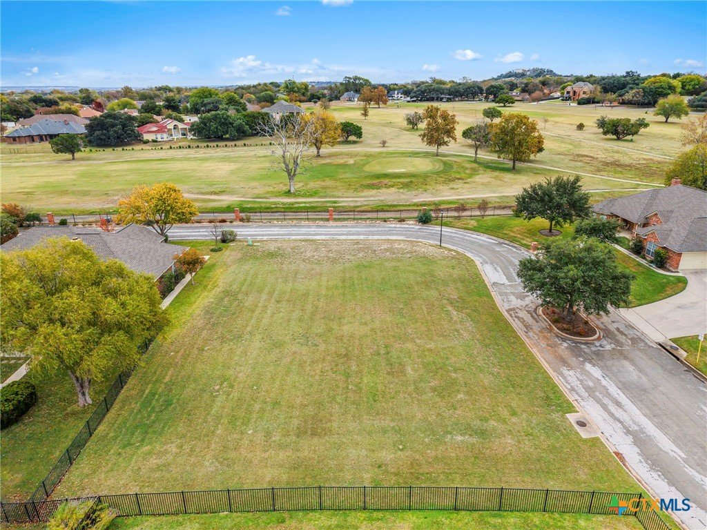 5013 Lakeshore Listing Cover Image