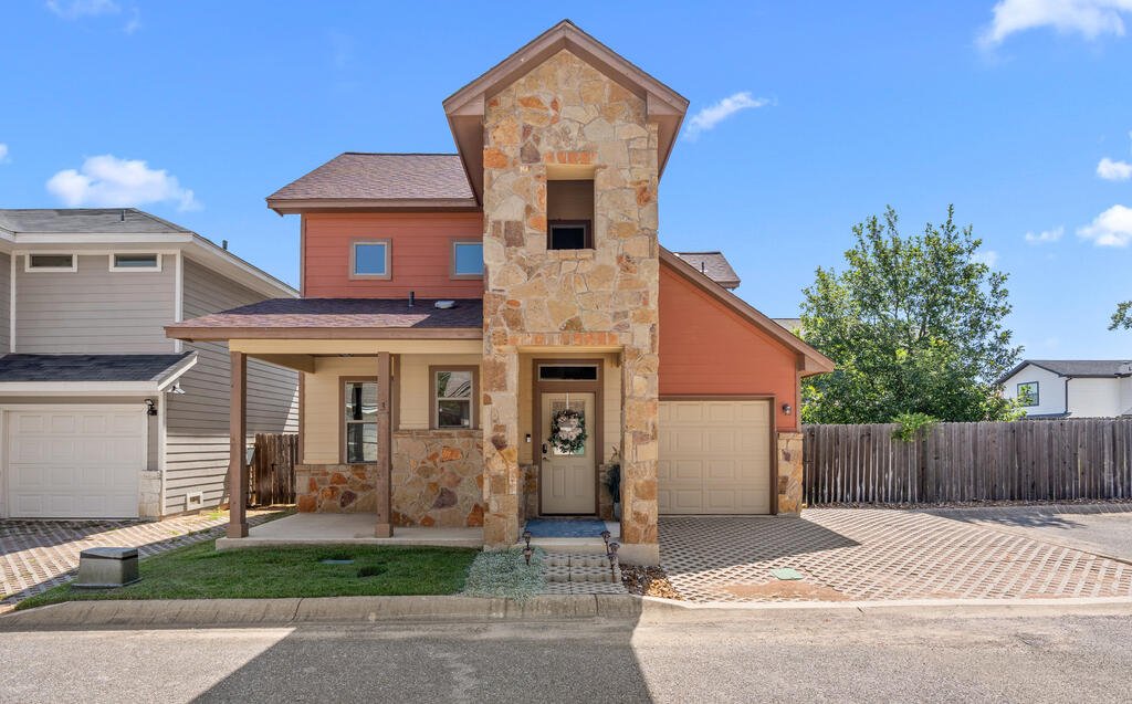 510 Mueller St Listing Cover Image