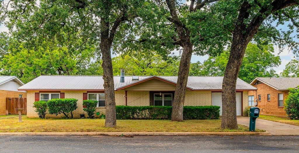 606 Columbus Listing Cover Image