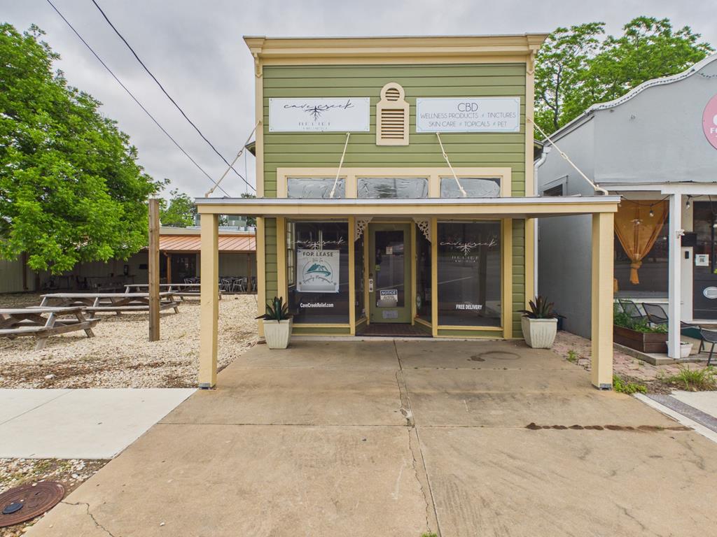 609 Main St Listing Cover Image