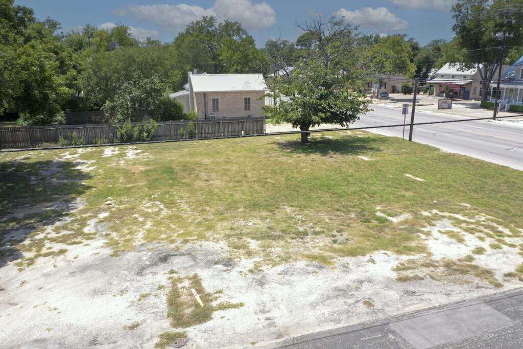 611 Llano St Listing Cover Image