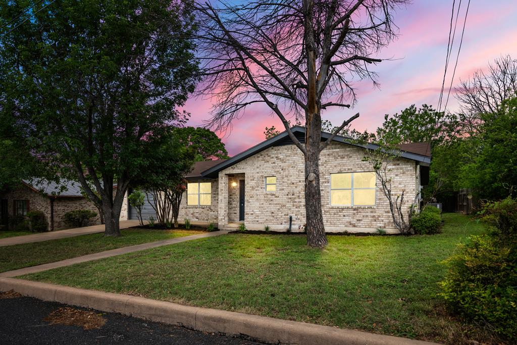 612 Cross Mountain Dr Listing Cover Image