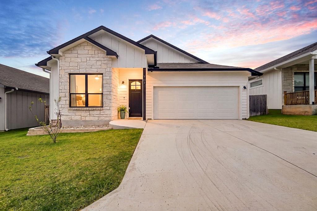 707 Cirrus Lane Listing Cover Image