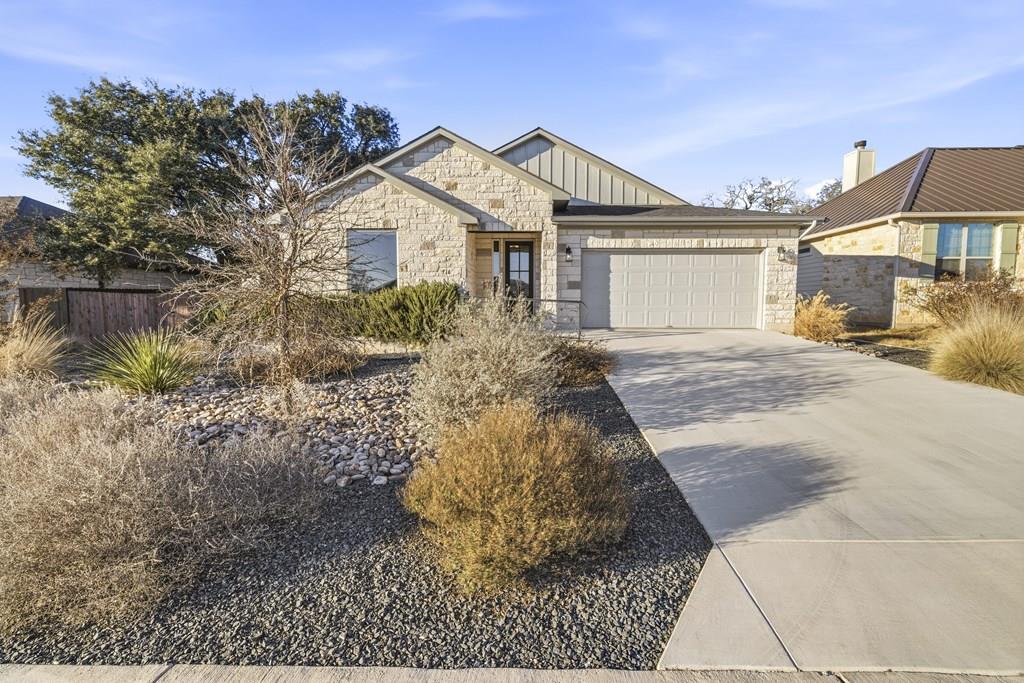 718 Emory Dr Listing Cover Image