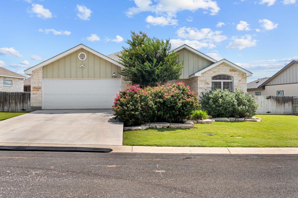 732 Northern Red Oak Listing Cover Image
