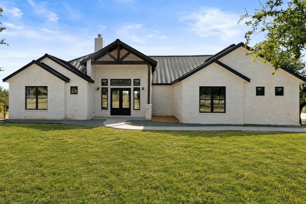 765 Legacy Hills Dr Listing Cover Image