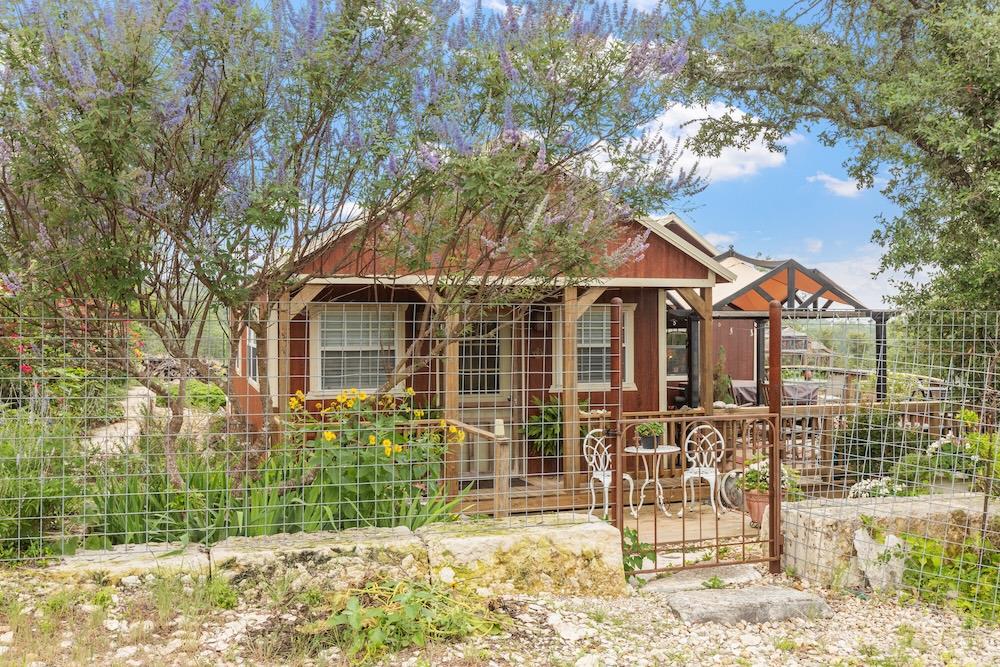 815 Nixon Creek Rd Listing Cover Image